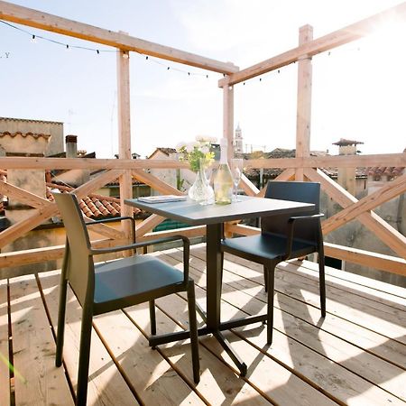 Loversinitaly Romantic Apartments - Altana And Jacuzzi Benátky Exteriér fotografie