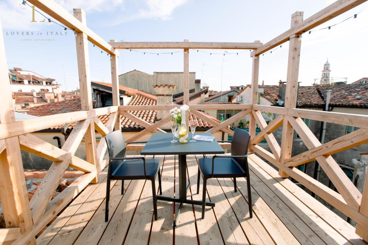 Loversinitaly Romantic Apartments - Altana And Jacuzzi Benátky Exteriér fotografie