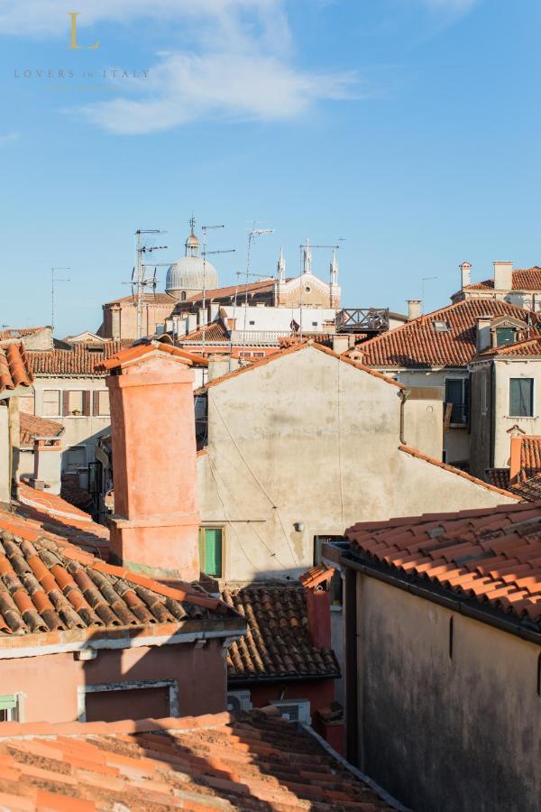 Loversinitaly Romantic Apartments - Altana And Jacuzzi Benátky Exteriér fotografie
